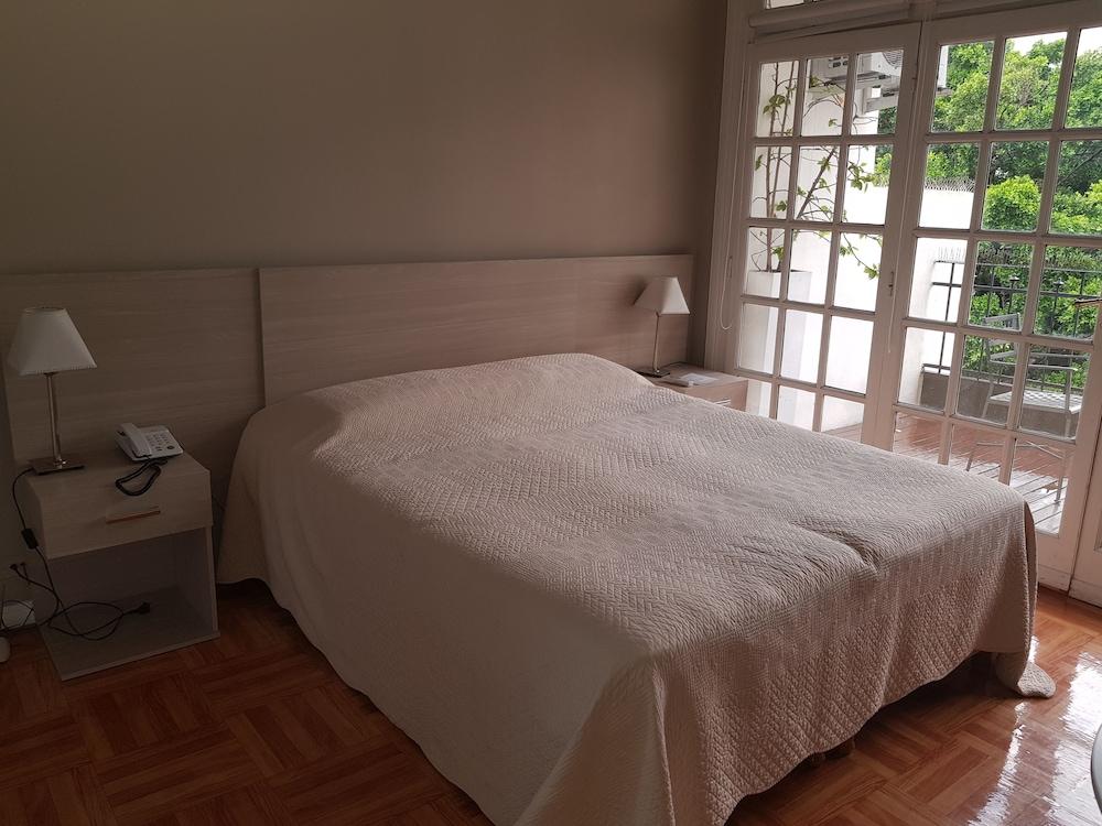 Leonardo Da Vinci Apartahotel